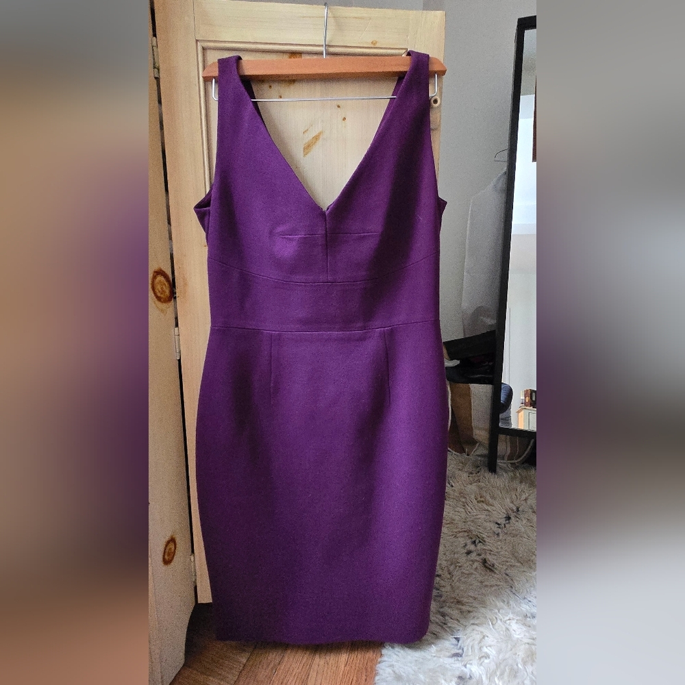 Elie Tahari Purple V Back Zip Sheath Dress 6